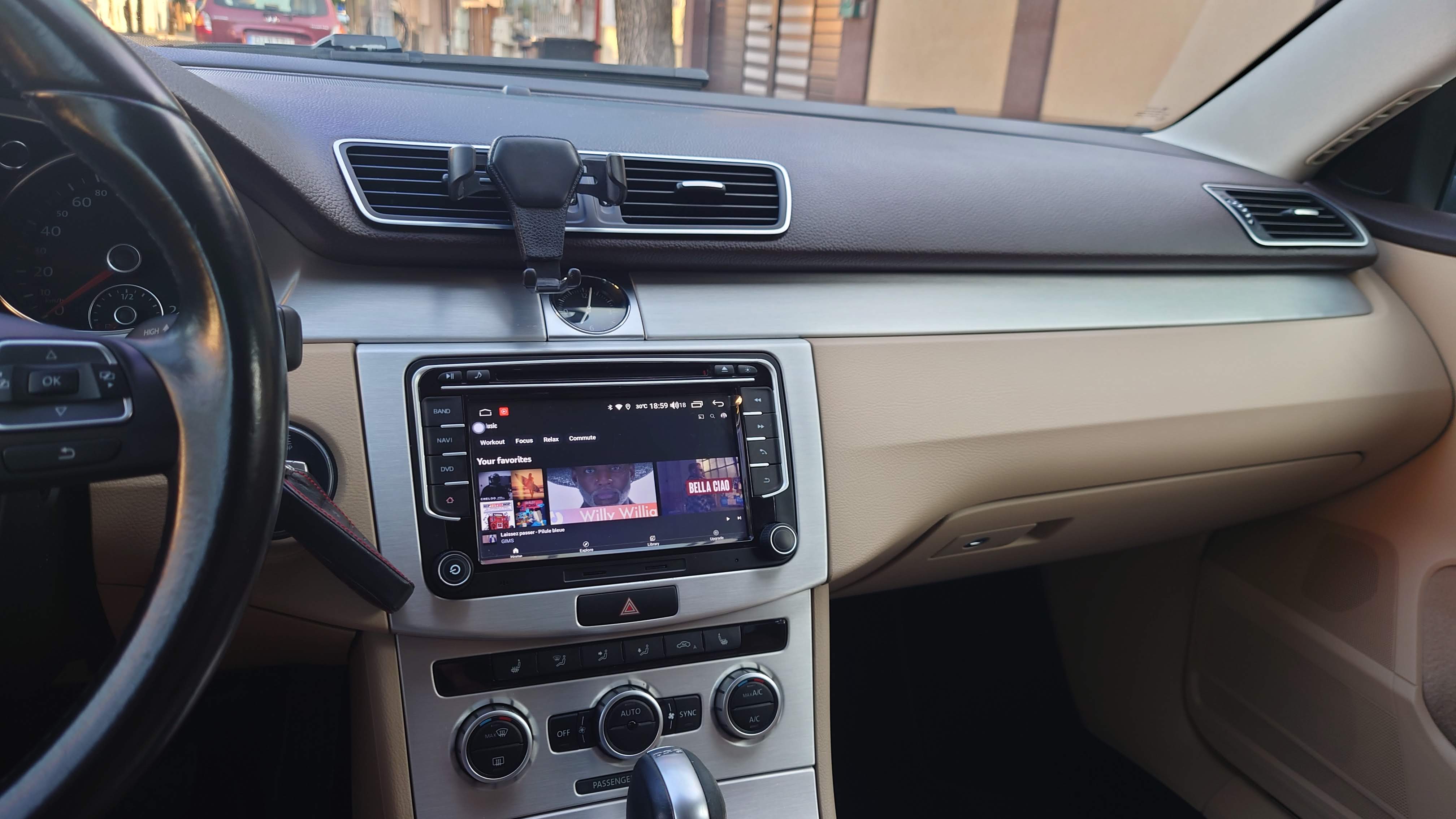 sistem navigatie cu android pentru vw skoda seat cu carplay
